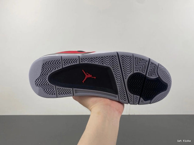 308497-603 Bravo Retro Jordan Toro 4 0530